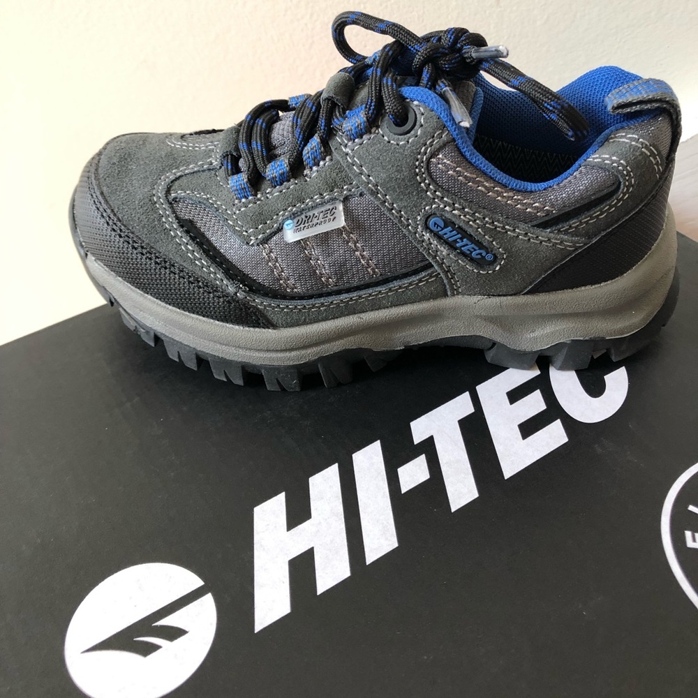 HI-TEC little kids shoe brand new in box